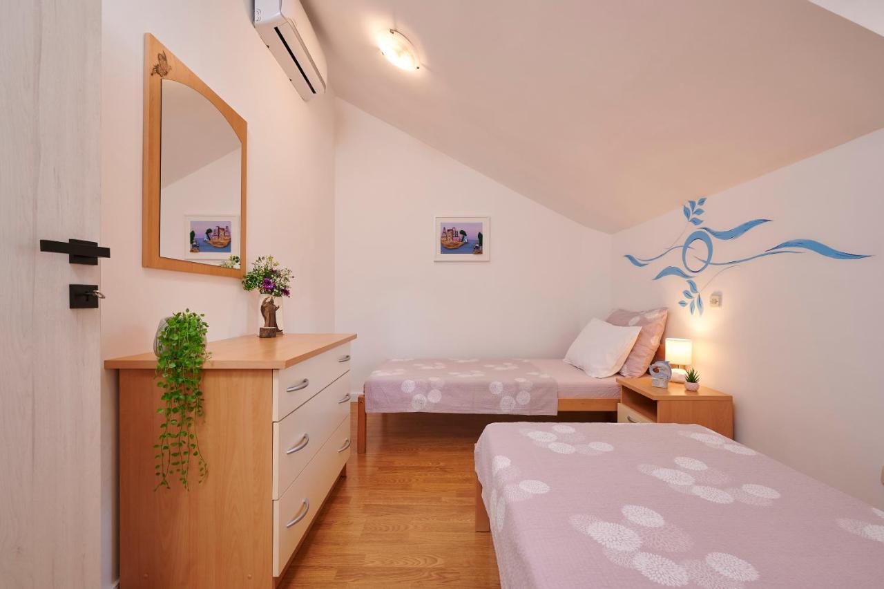 Apartment Ana-Marija Trogir Eksteriør billede