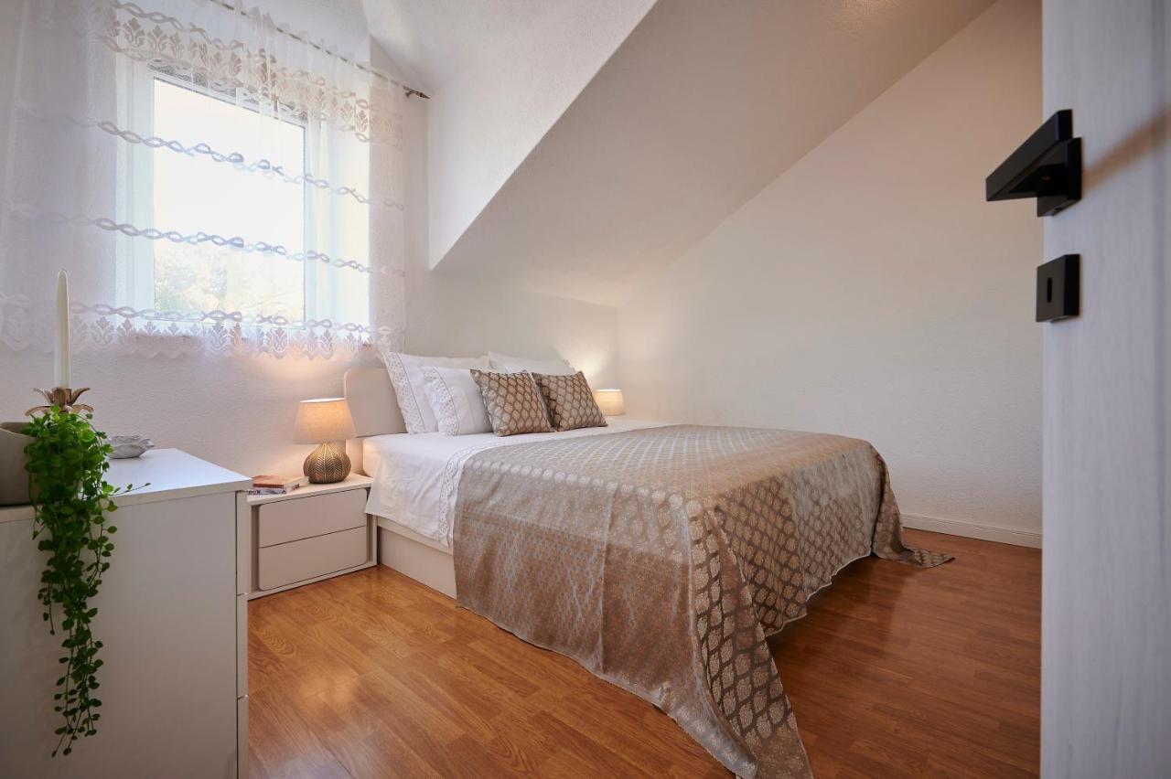 Apartment Ana-Marija Trogir Eksteriør billede